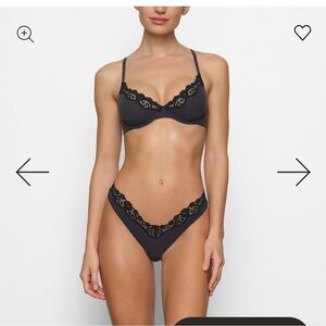 SKIMS Black Lace Detail Bra